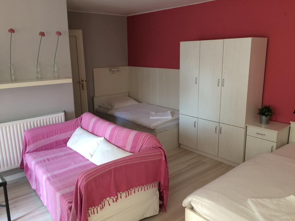 Ida Rooms Lajosmizse Εξωτερικό φωτογραφία